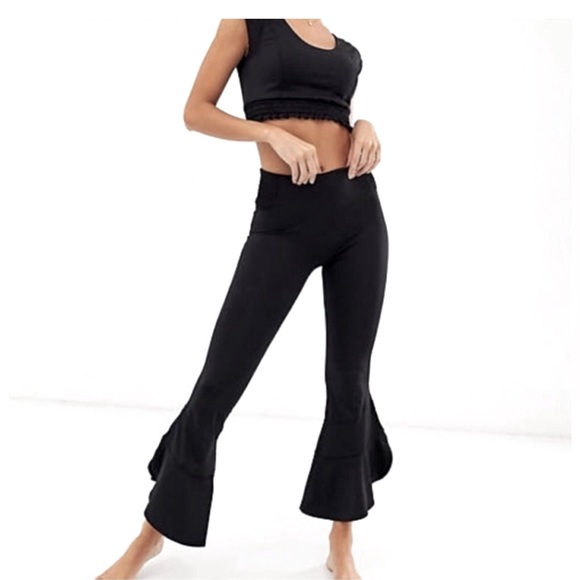 FP Movement Starlight Flared Pants in Black, Size M - Picture 1 of 11